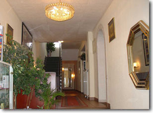 Hotel Minerva Garni Dusseldorf Luaran gambar